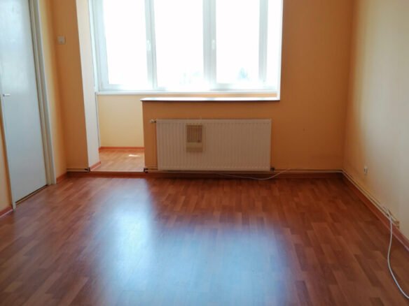 Apartament ultracentral de vânzare în Miercureda - DE VÂNZARE - 7